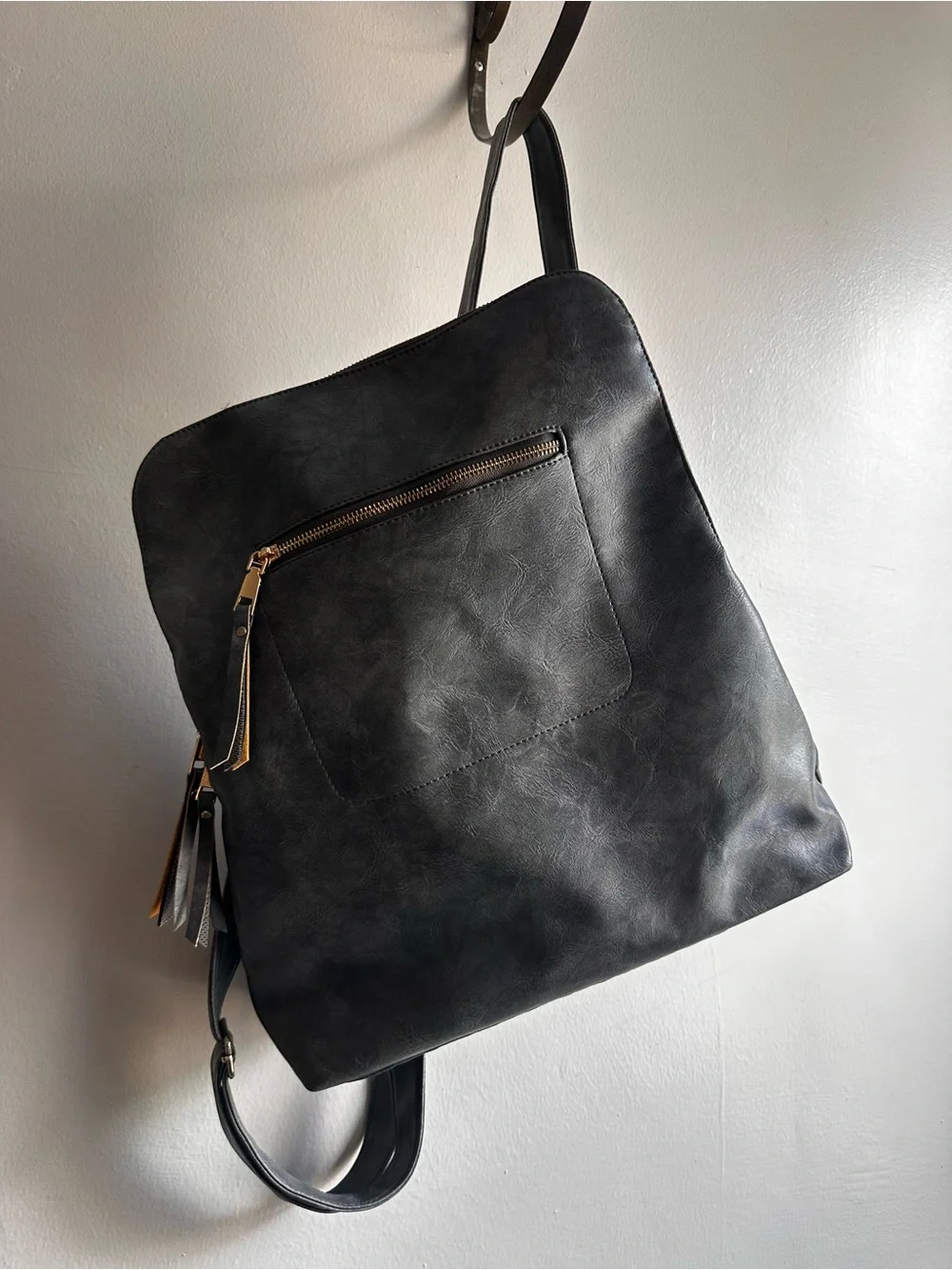 Modern+chic Classic Vegan Leather Backpack - Gray BRAND NEW WITHOUT TAG ❤️